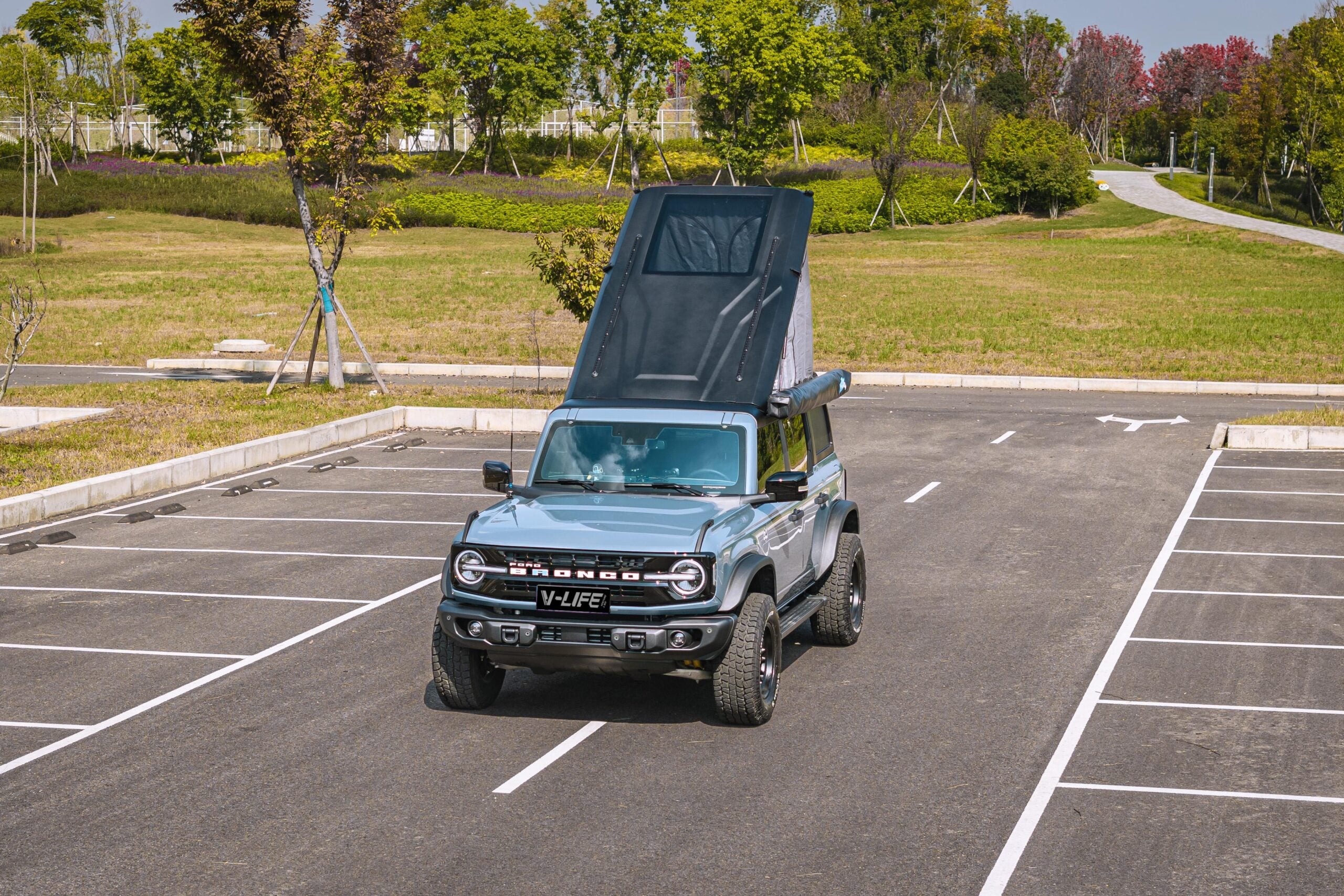 Ford Bronco Hard Shell Rooftop Tent (One Piece Camper)