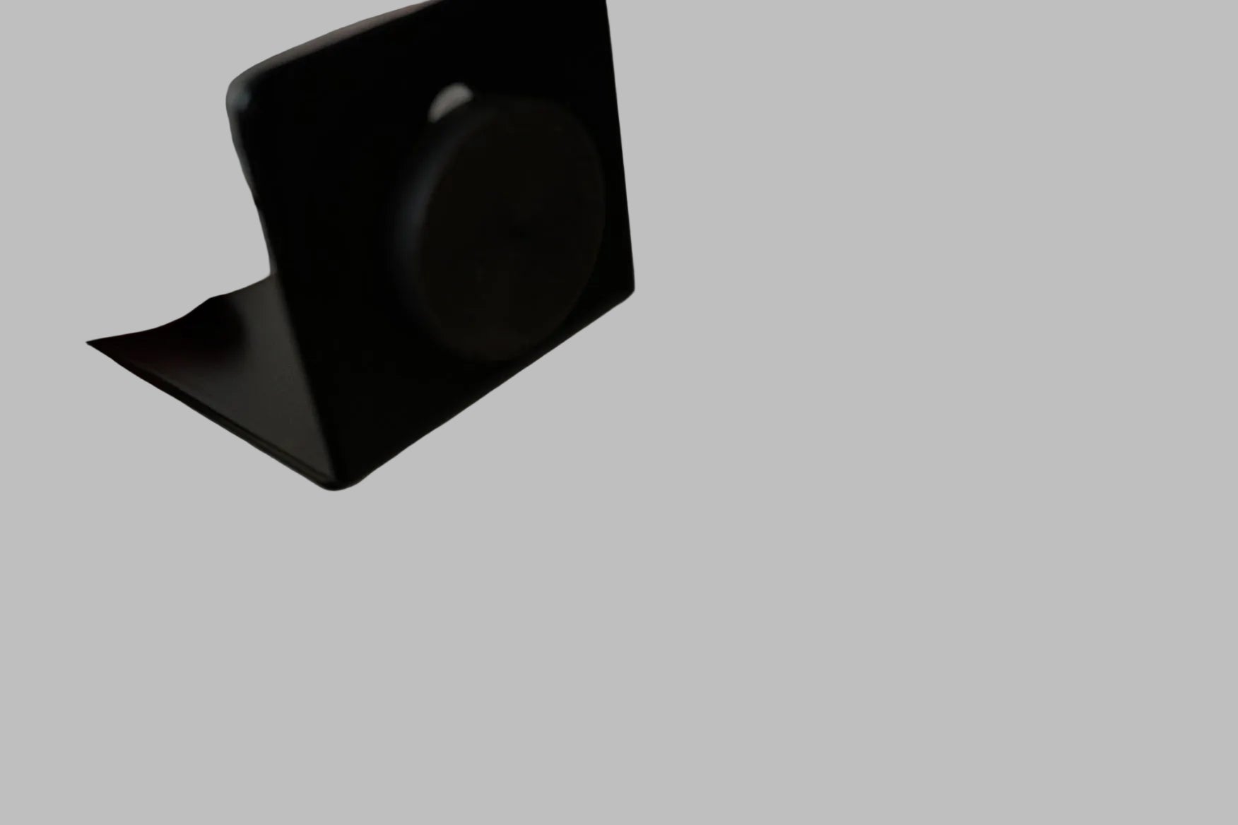 ME Overland Magnetic Gas Canister Holder