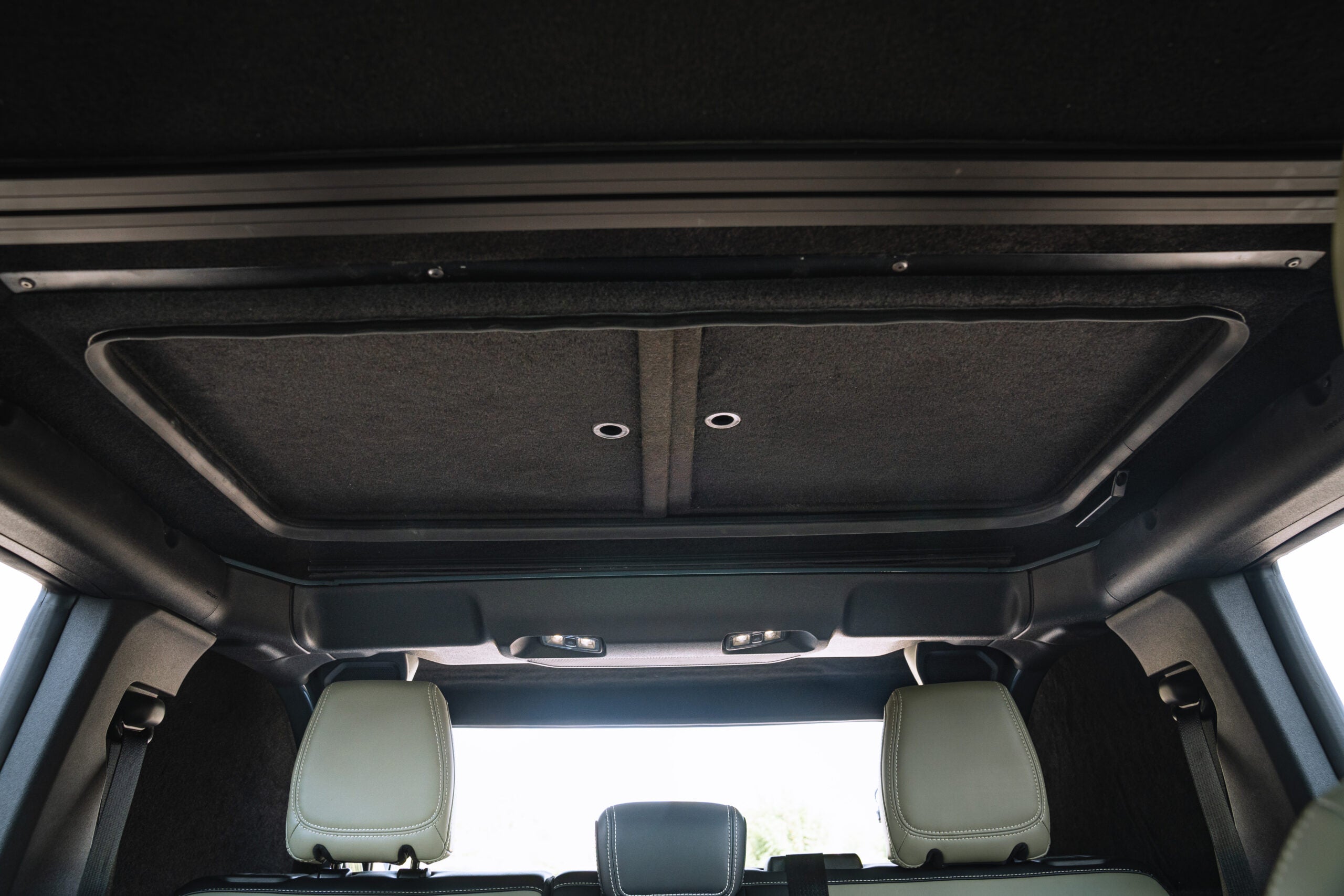 Ford Bronco Hard Shell Rooftop Tent (One Piece Camper)
