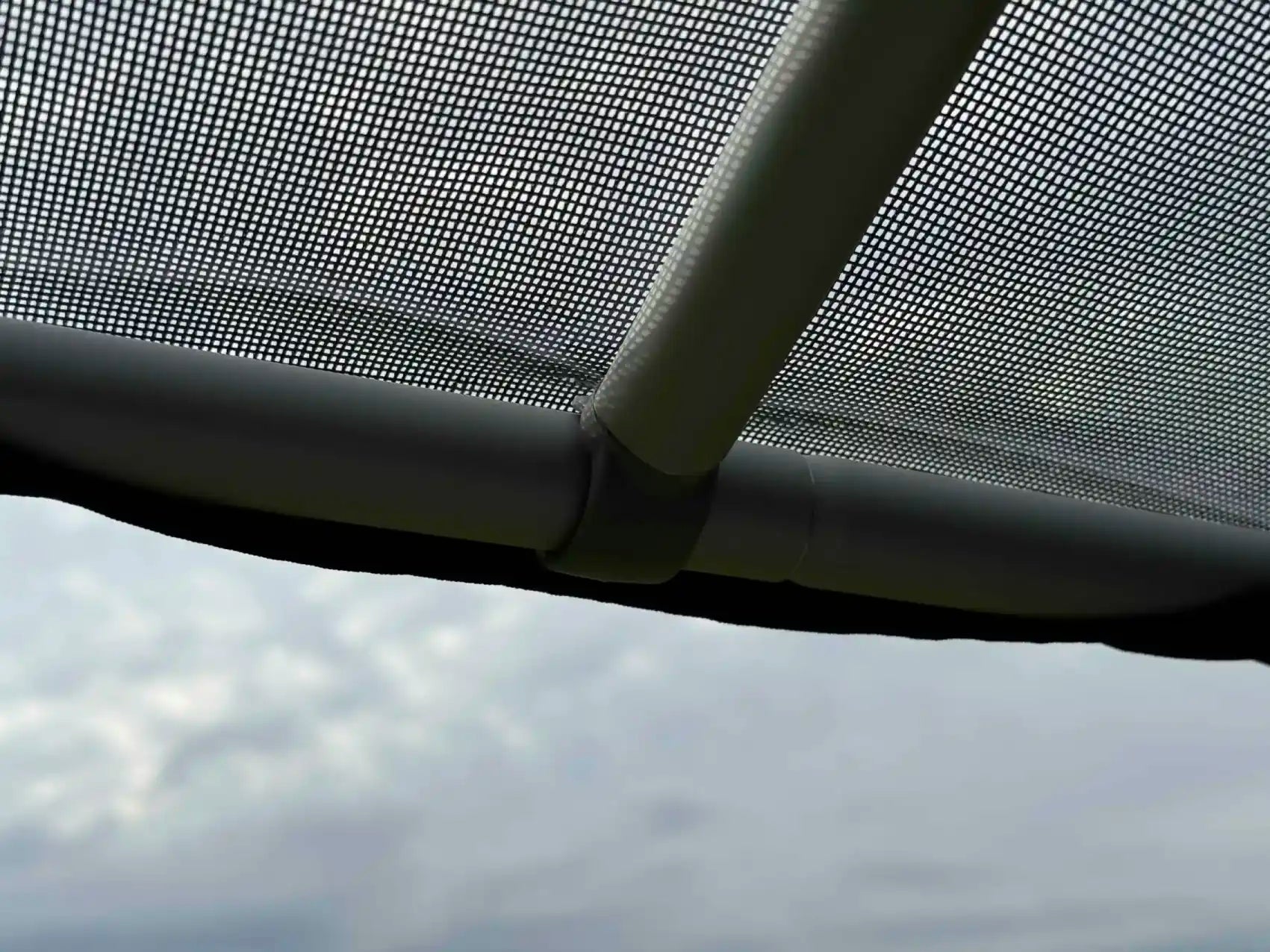 James Baroud Rain Shade