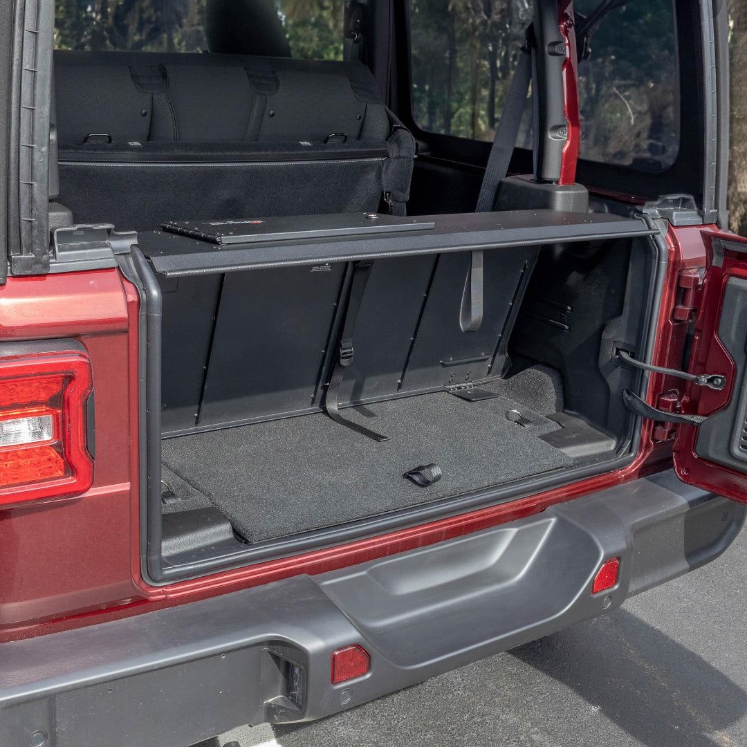 Foldable storage system, jeep