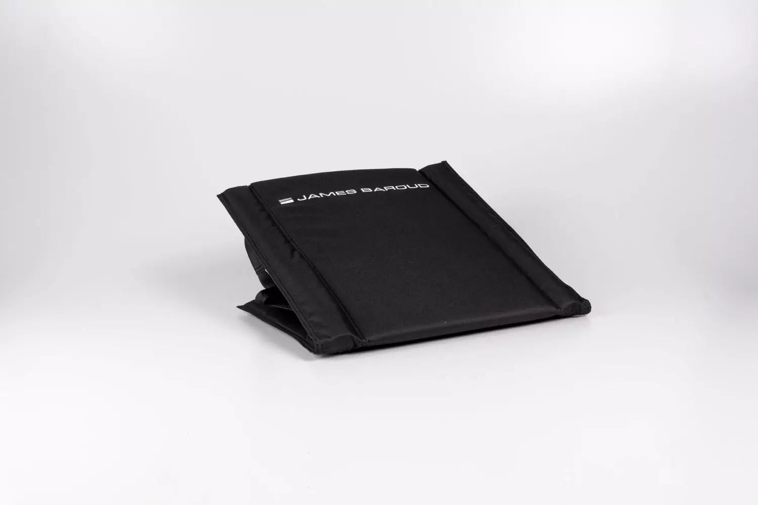 James_baroud tent chair