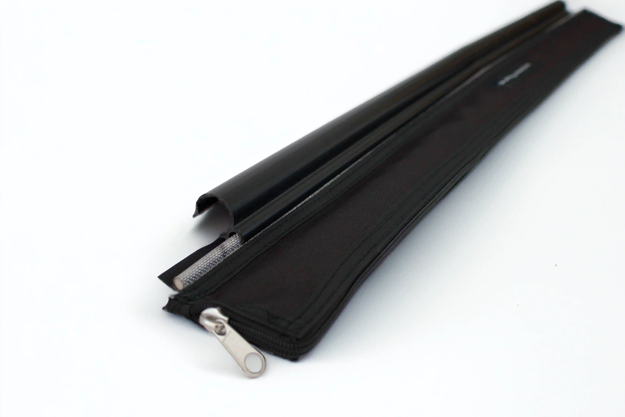 Movie screen, projector