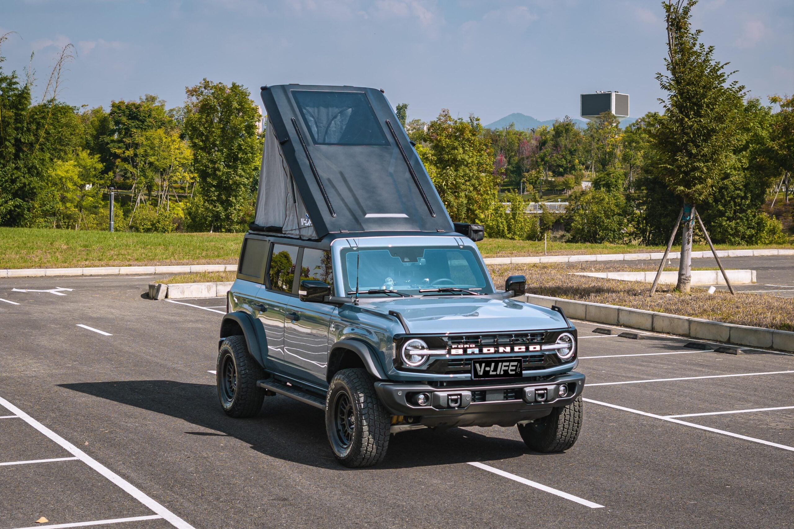 Ford Bronco Hard Shell Rooftop Tent (One Piece Camper)