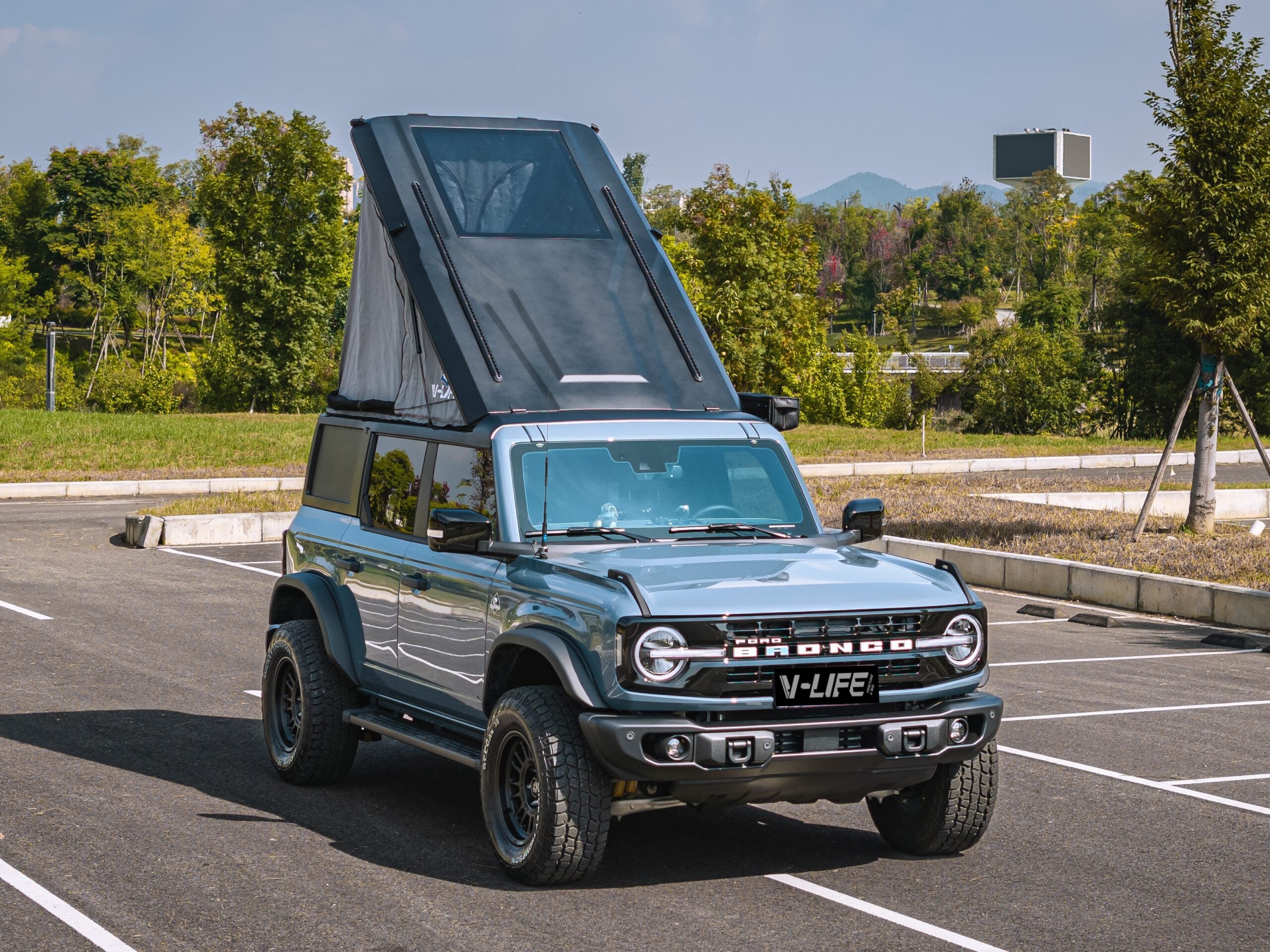Ford Bronco Hard Shell Rooftop Tent (One Piece Camper)