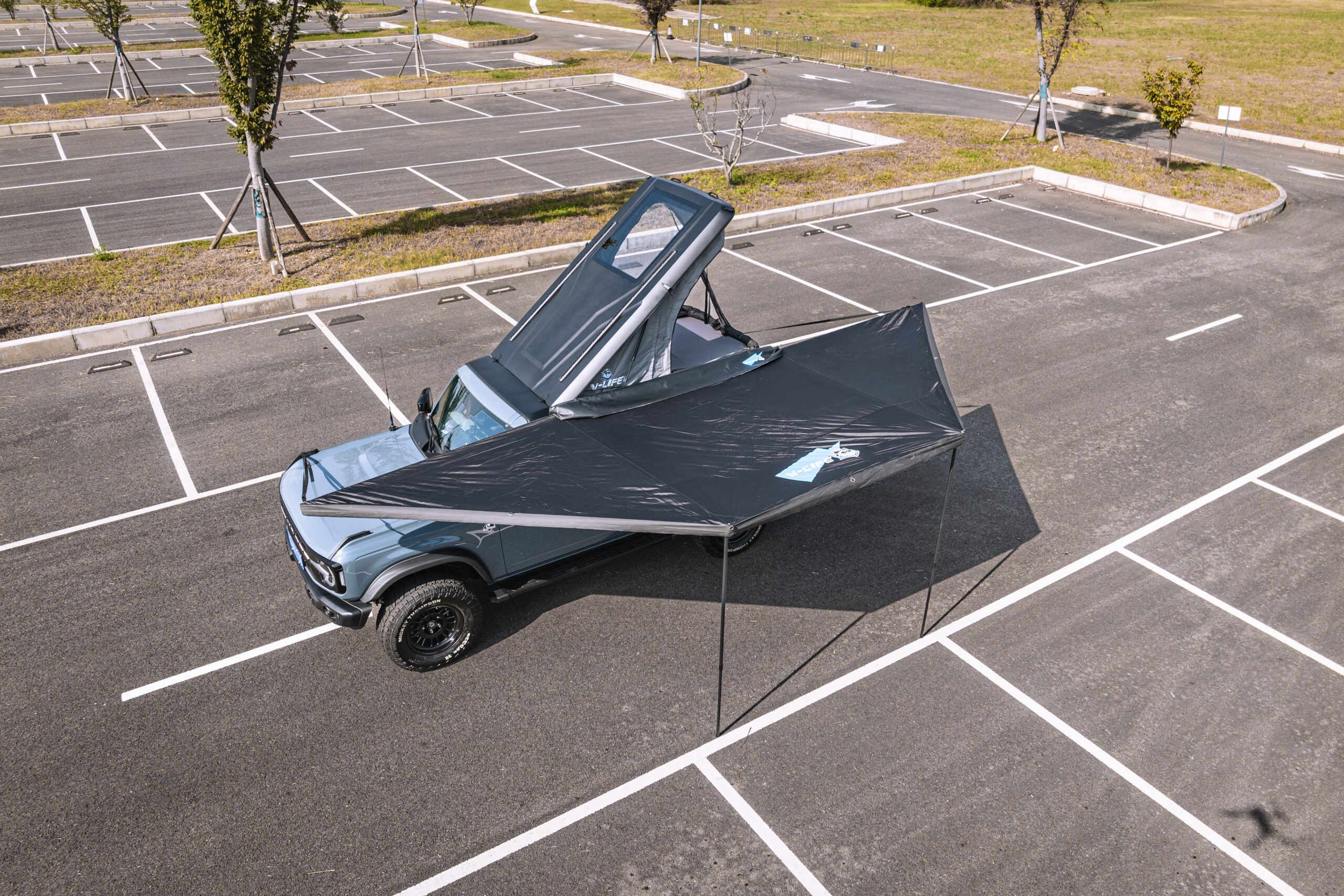V-Life 180° Side Awning