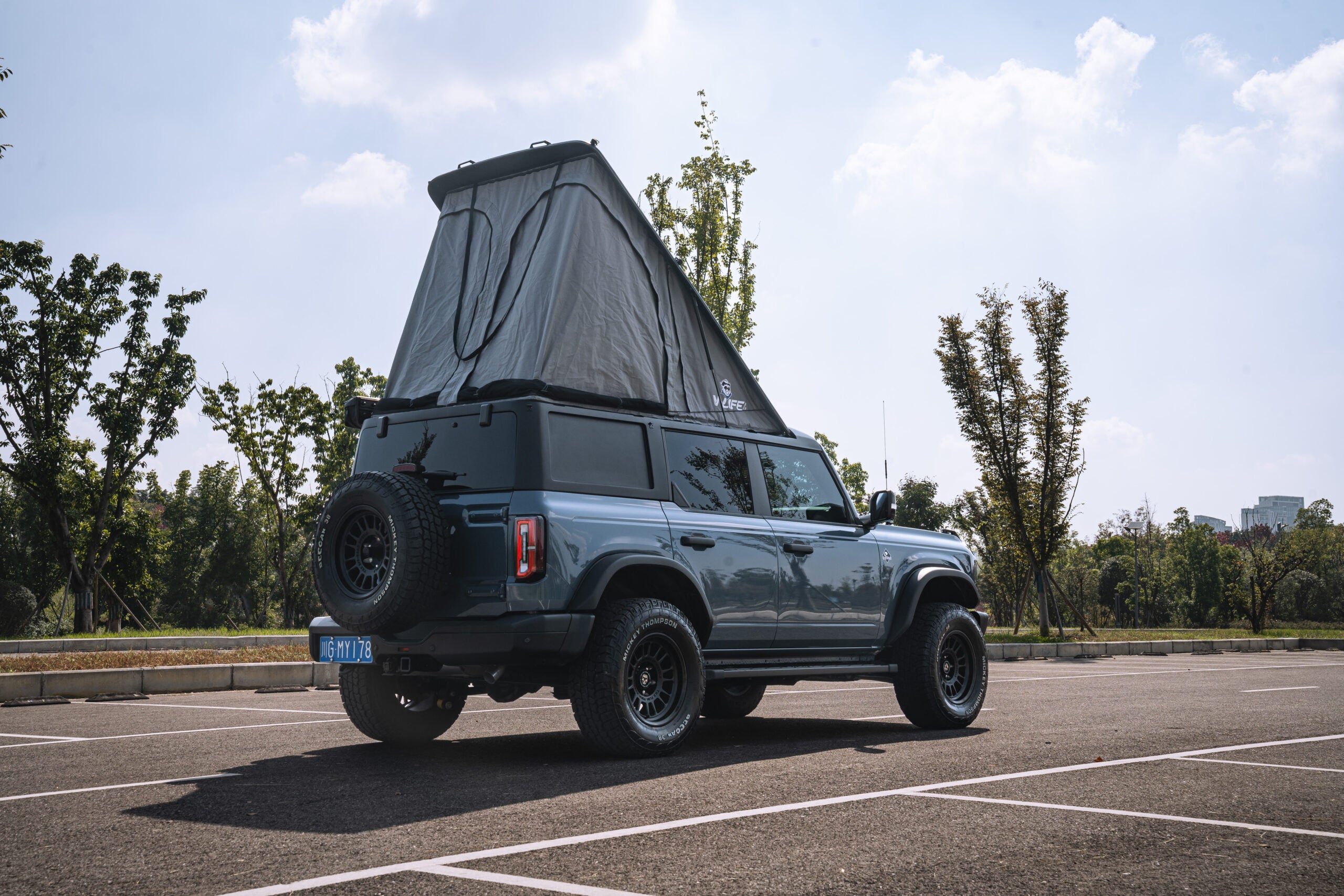 Ford Bronco Hard Shell Rooftop Tent (One Piece Camper)