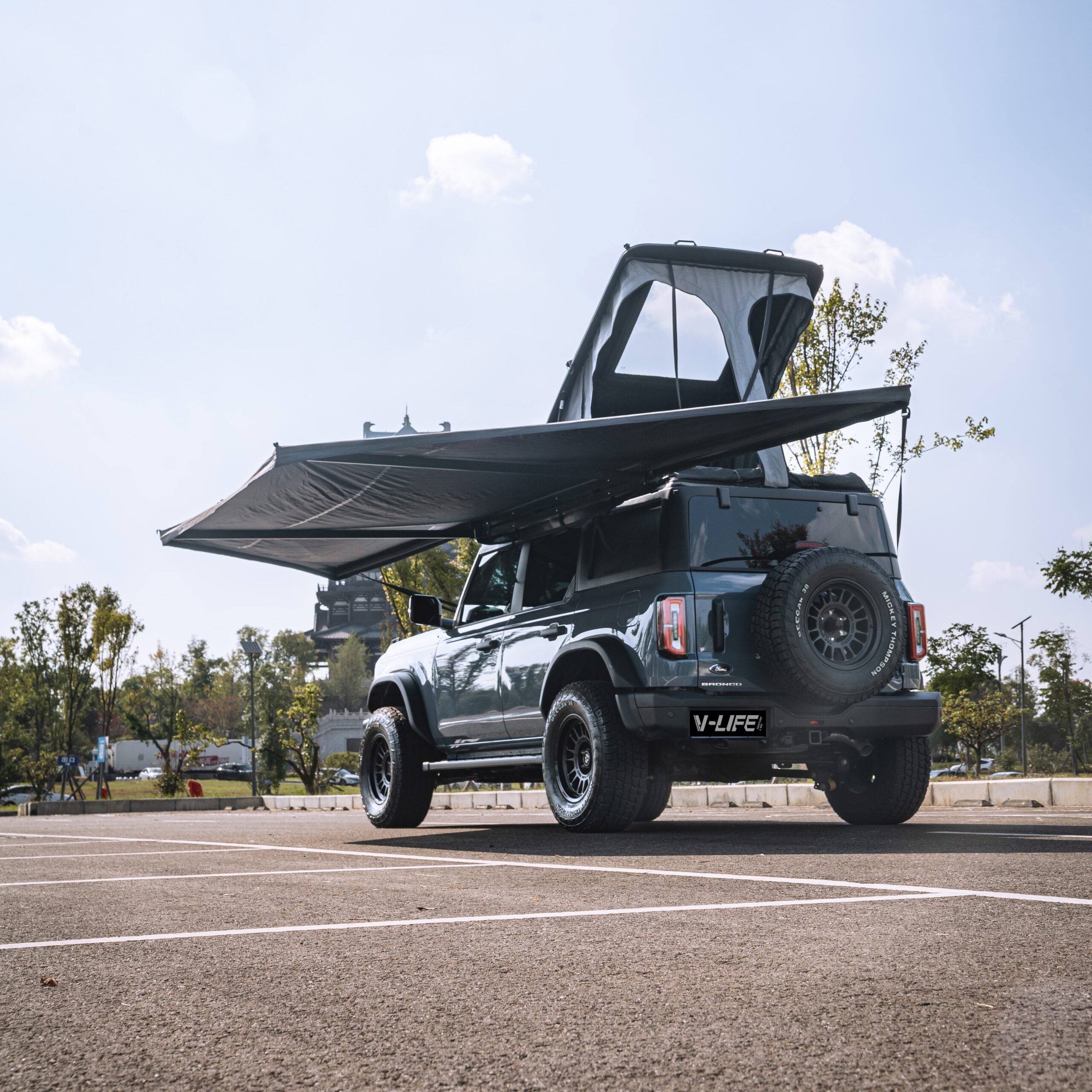 V-Life 180° Side Awning